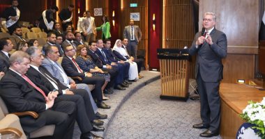 وزير البترول: الشباب هم القوة الدافعة نحو مستقبل مشرق –  مصرنا