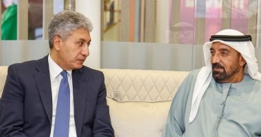 وزير السياحة يلتقي رئيس هيئة الطيران المدني الإماراتية لبحث تعزيز التعاون –  مصرنا