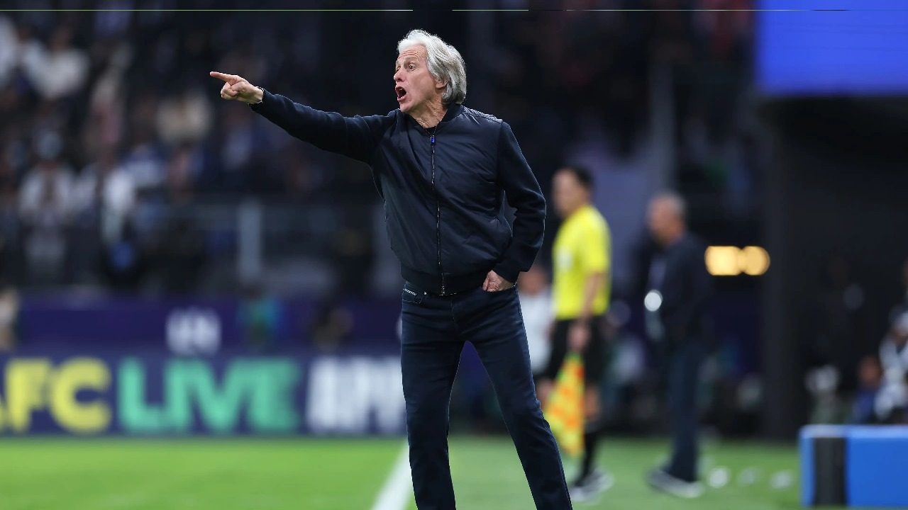 استياء لاعبي الهلال من جيسوس