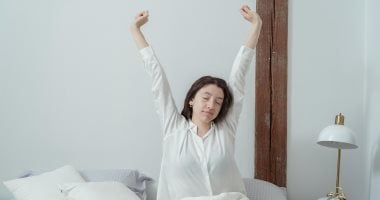 7 فوائد للاستيقاظ مبكرًا بشكل يومى.. أهمها الحفاظ على صحة البشرة – مصرنا