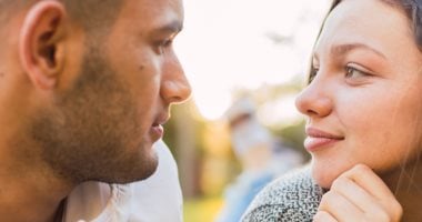 5 علامات بتقولك إن شريك حياتك بيثق فيك وبيحبك.. مش بالكلام – مصرنا