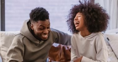 اليوم العالمي للضحك.. 4 أبراج بتحب الضحك والفرفشة وملهاش في النكد – مصرنا