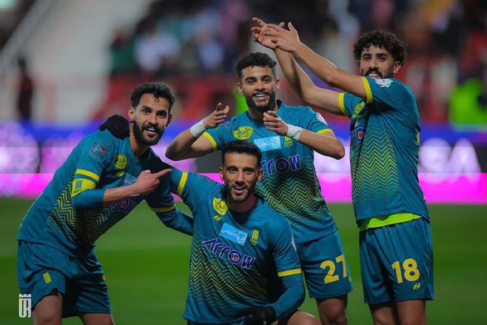 عمر السومة يوسع الفارق مع حمدالله بعد هدفه في شباك الرياض