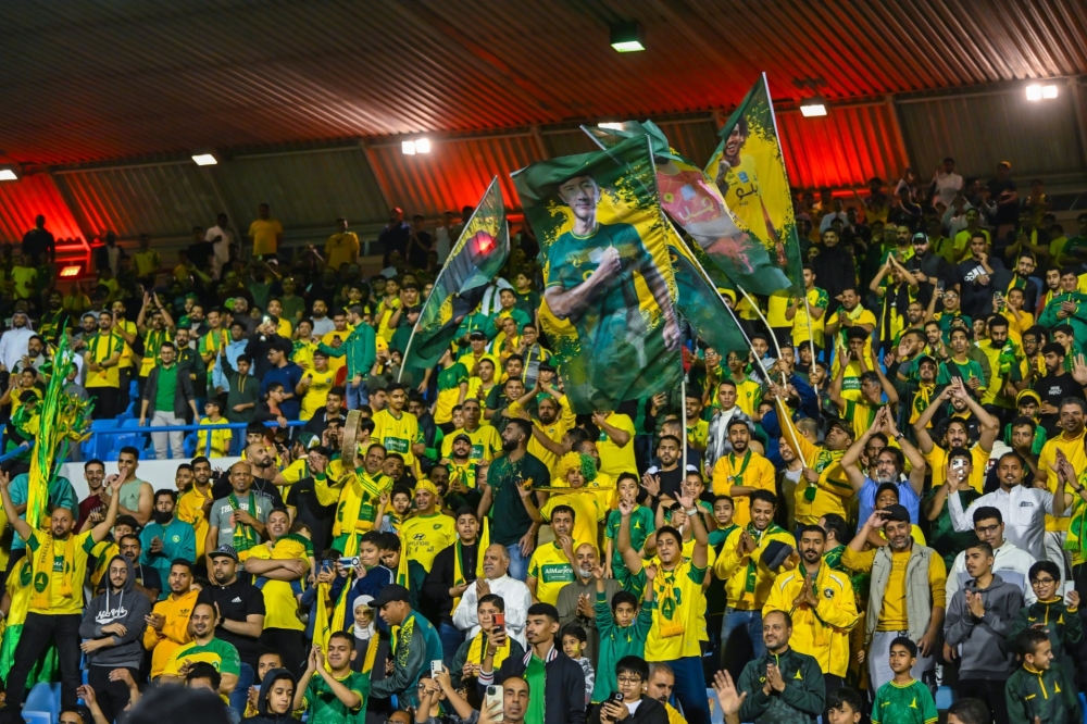 جماهير الخليج في عرس ” قبضتها”