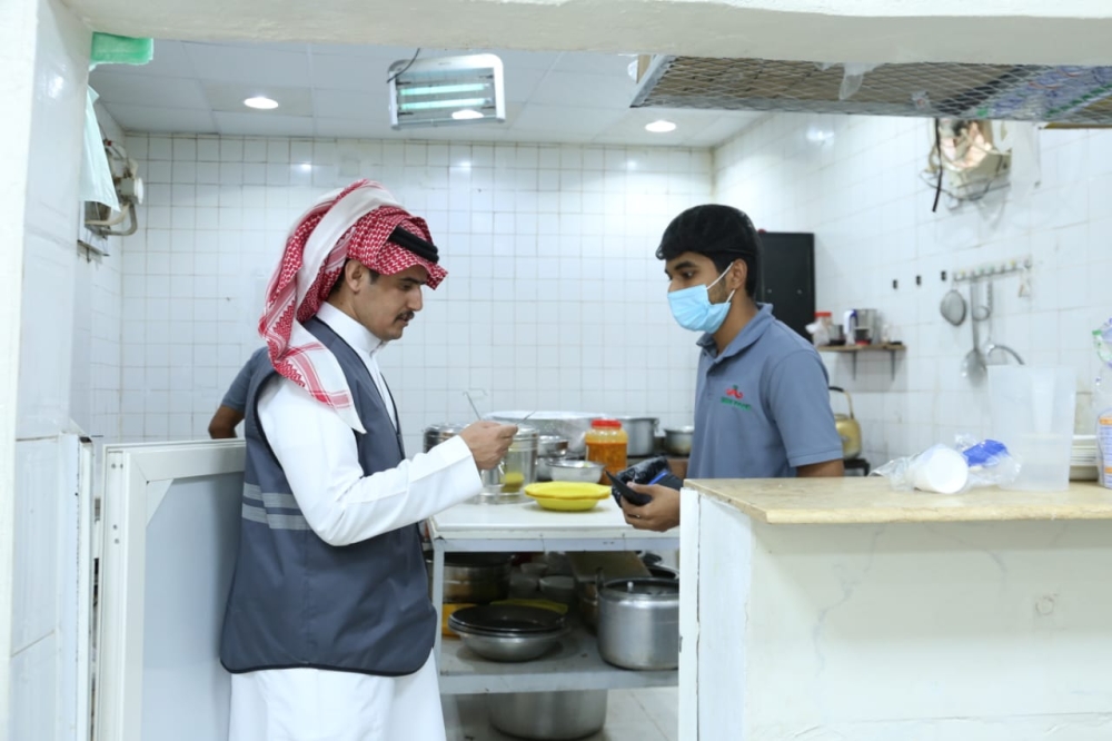 استعدادًا للحج.. جولات رقابية على المسالخ والأسواق لضمان خدمات صحية