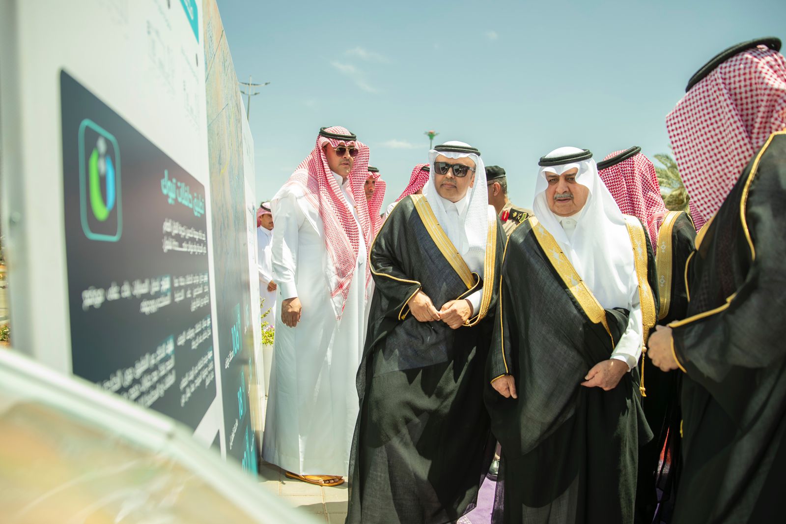 الأول من نوعه.. فهد بن سلطان يدشّن التشغيل الفعلي للنقل العام بالحافلات في تبوك