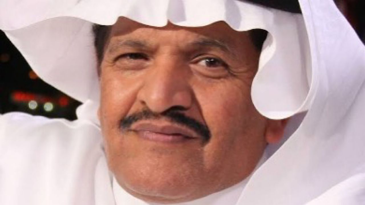 جستنيه يشيد بعمل الأهلي ويتجاهل المشككين